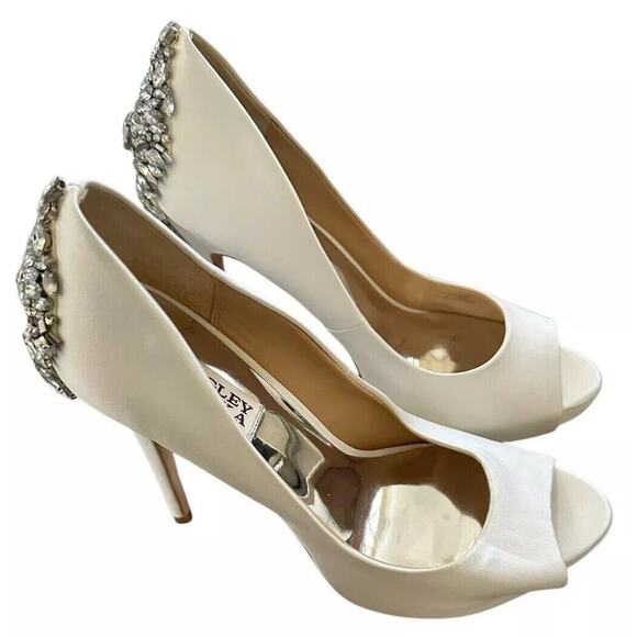 BADGLEY MISCHKA Kiara Embellished Peep-toe Pump size 8 - Picture 5 of 13